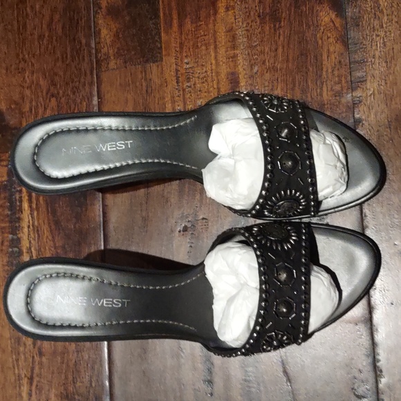 Nine West beaded black and silver heels, silk, 8.5 - Picture 3 of 14